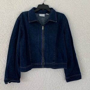 Liz Claiborne lightweight Jean/denim jacket with zipper